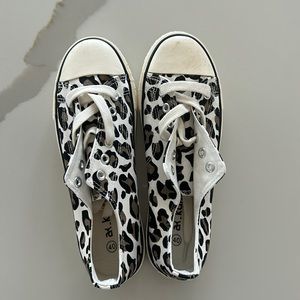 LEOPARD Sneakers